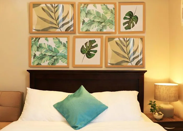 Joyful Hub With Netflix At Sunvida 3*