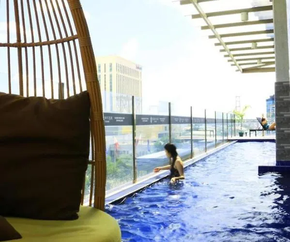 Joyful Hub With Netflix At Sunvida Cebu
