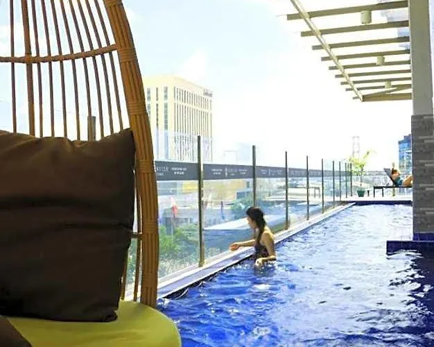 Joyful Hub With Netflix At Sunvida 3* Cebu